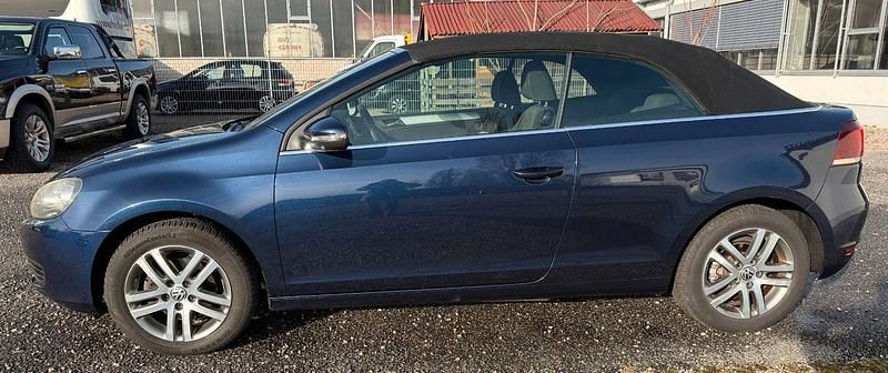 Gebraucht VW Golf Cabriolet Basis 105 PS (77 kW) 2012 Blau Cabrio