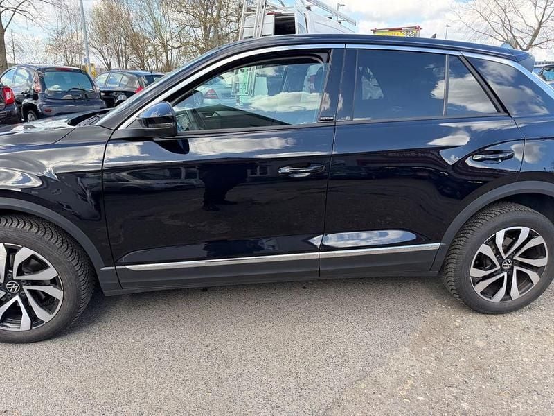 Gebraucht VW T-Roc Active 110 PS (80 kW) 2021 Schwarz SUV