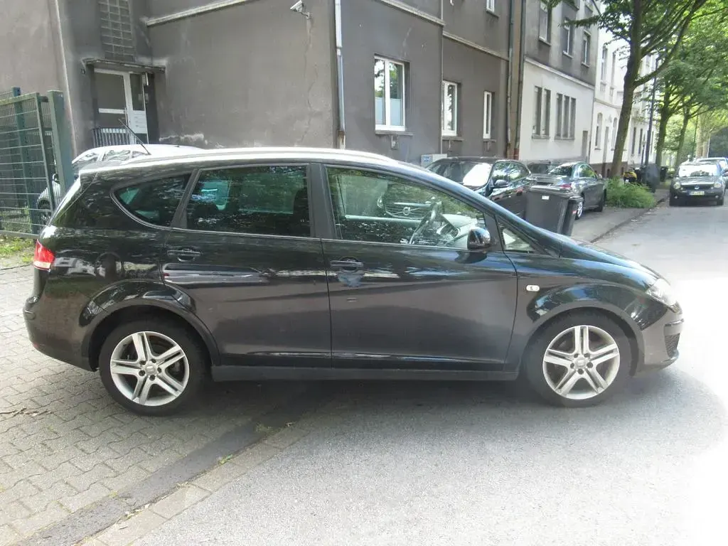Gebraucht Seat Altea XL Stylance 102 PS (75 kW) 2010 Schwarz Van / Kleinbus