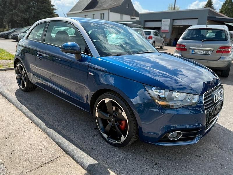 Gebraucht Audi A1 S-Line 122 PS (89 kW) 2014 Blau Kleinwagen