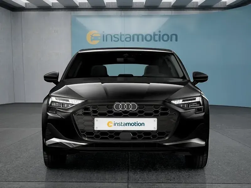 Używany Audi A3 150 KM (110 kW) 2025 Czarny Sedan/Limuzyna