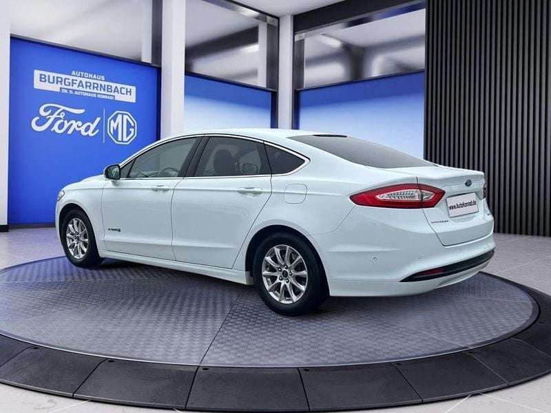 Gebraucht Ford Mondeo 188 PS (138 kW) 2018 Weiß Limousine