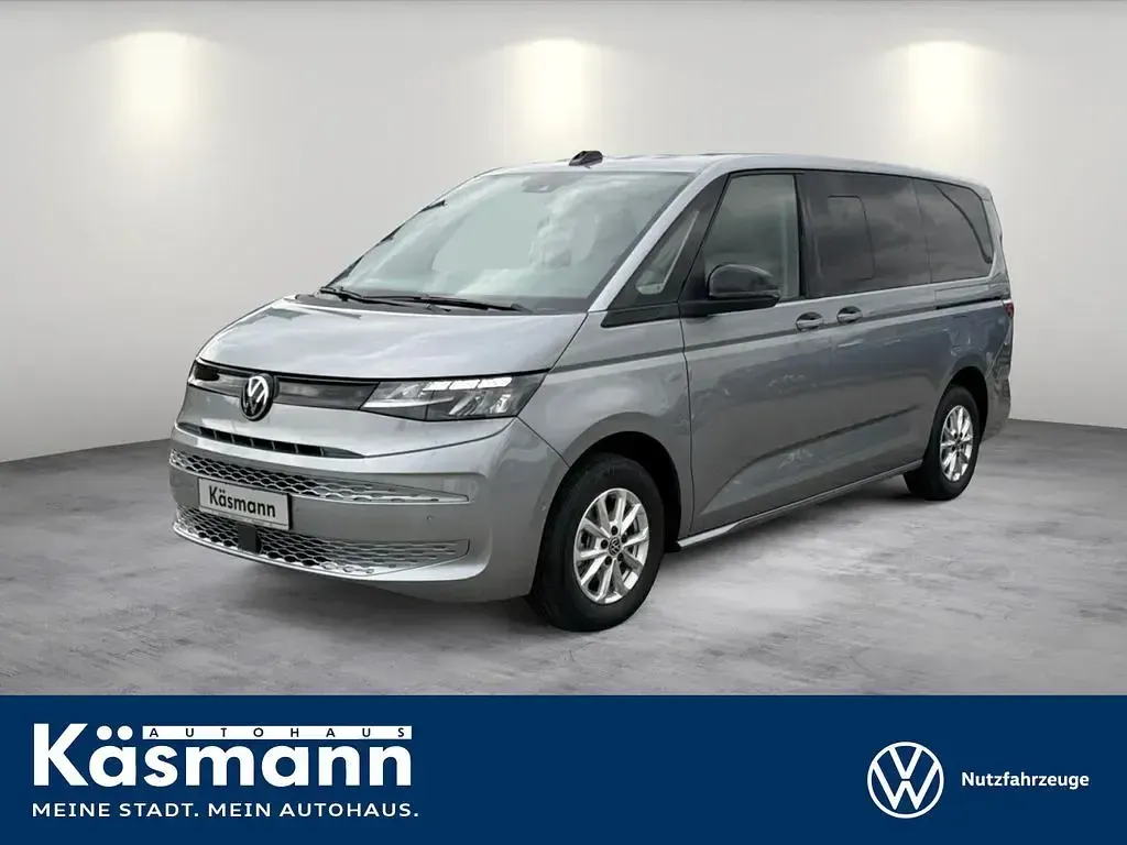 Nouă VW Multivan 150 CP (110 kW) 2026 Argintiu Monovolum