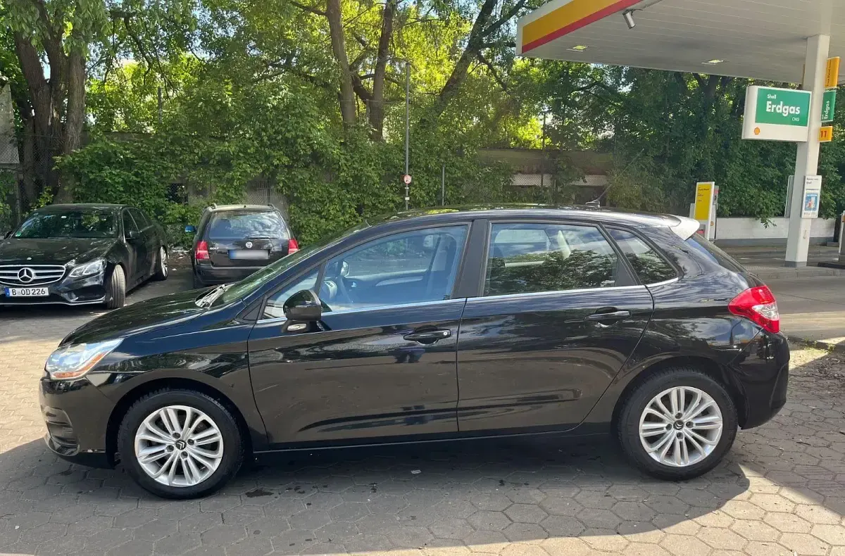 Used Citroën C4 Exclusive 120 HP (88 kW) 2014 Black Sedan