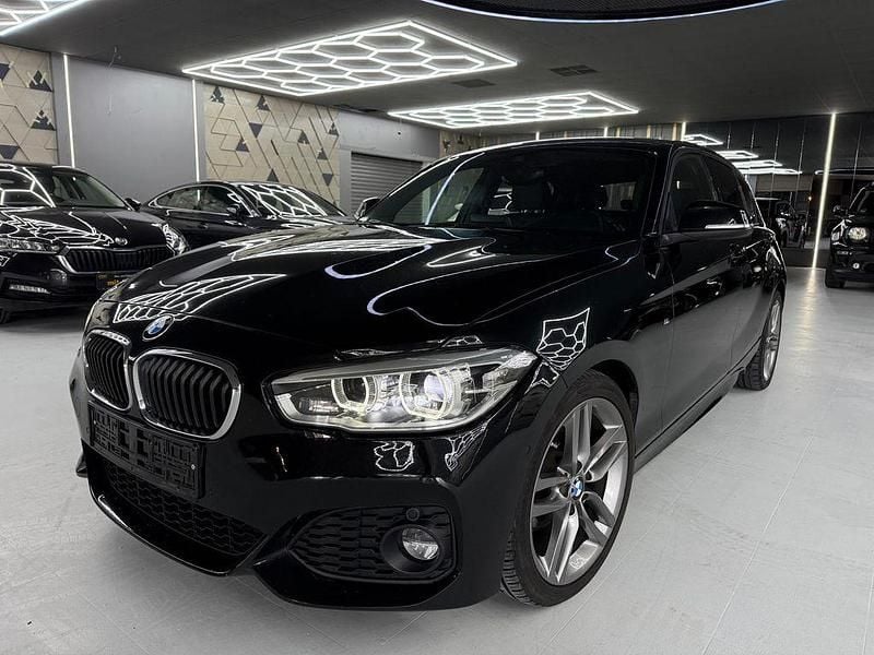 Schwarz Gebraucht 2018 BMW 118 M Sport Kleinwagen | 18.990 € (Superpreis) - Bild 1/4