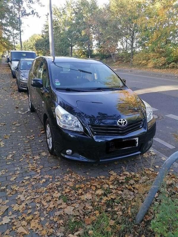 Gebraucht Toyota Verso Life 132 PS (97 kW) 2012 Van / Kleinbus