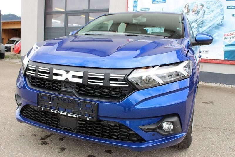 Używany Dacia Sandero Expression 91 KM (66 kW) 2024 Niebieski Sedan/Limuzyna
