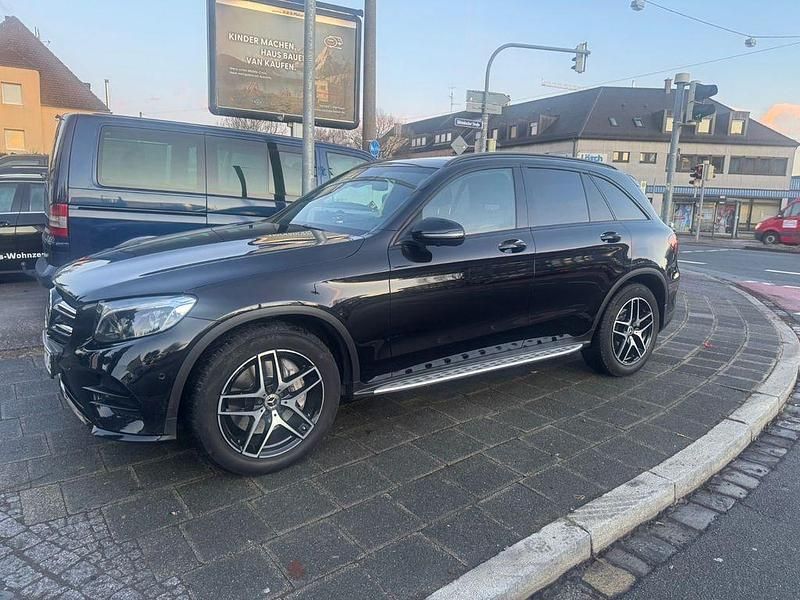Gebraucht Mercedes GLC350 258 PS (189 kW) 2017 Schwarz SUV