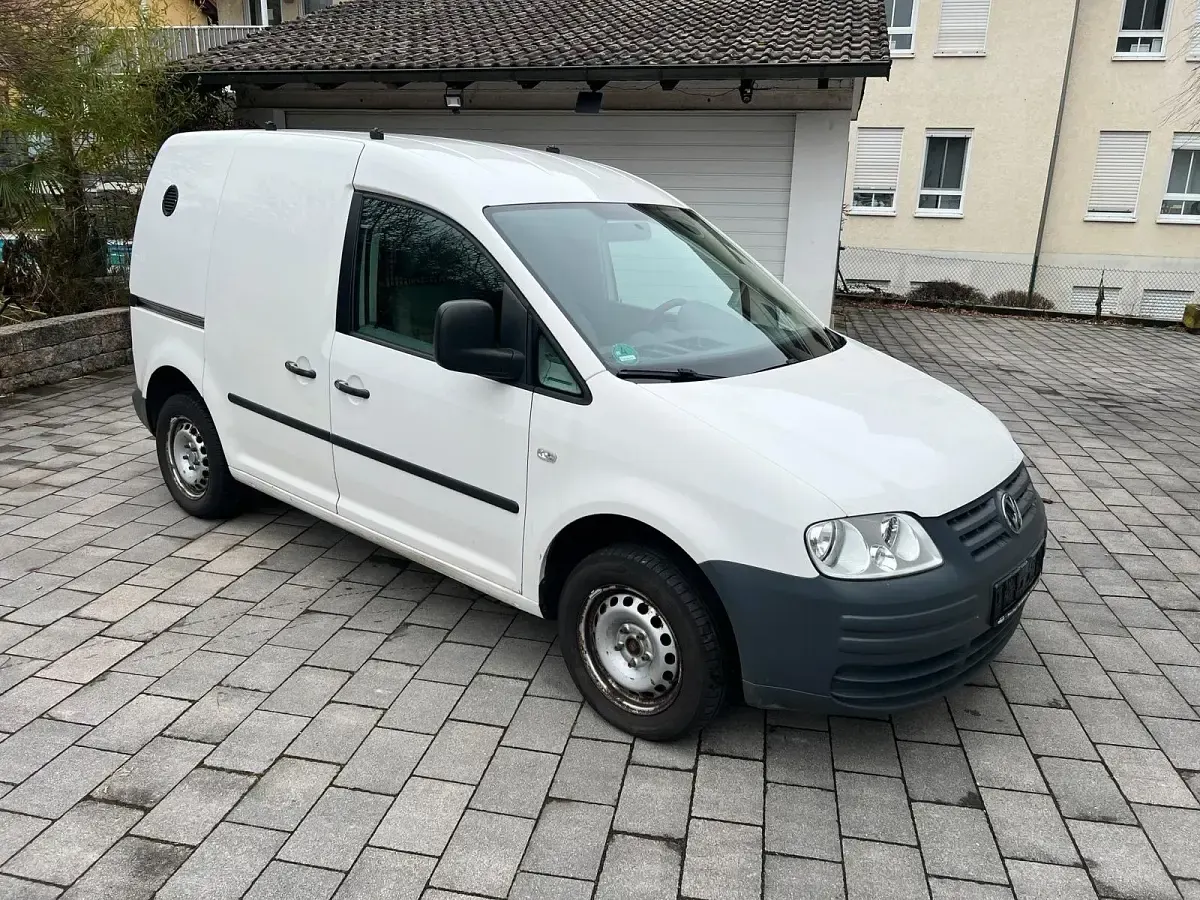 Second-hand VW Caddy 102 CP (75 kW) 2006 Negru Monovolum