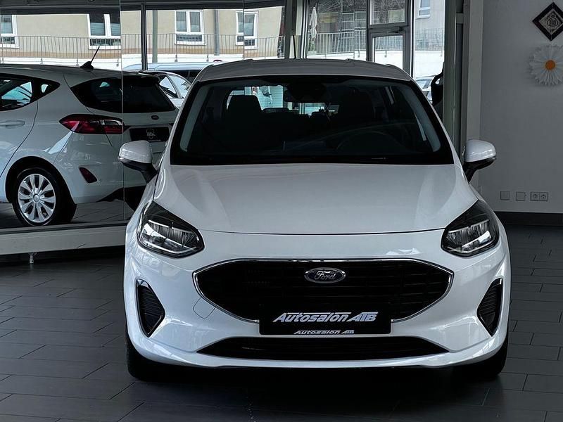 Gebraucht Ford Fiesta Cool & Connect 101 PS (74 kW) 2022 Weiß Limousine