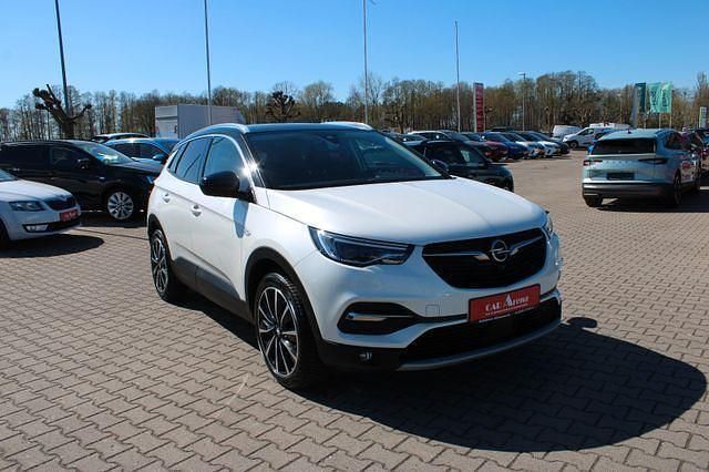 Weiß Gebraucht 2021 Opel Grandland X Ultimate SUV | 25.930 € (Etwas zu teuer) - Bild 1/4