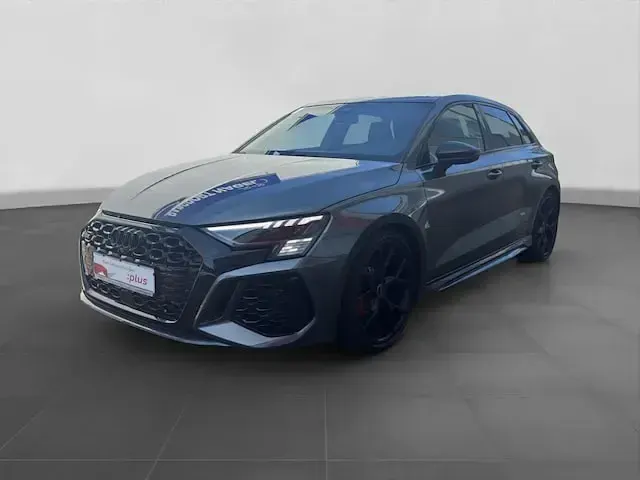 Gebraucht Audi RS3 Sportback Premium 400 PS (294 kW) 2024 Daytonagrau perleffekt Kleinwagen