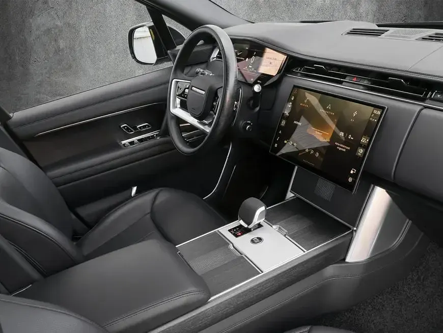 Gebraucht Land Rover Range Rover Autobiography 556 PS (408 kW) 2024 Eiger grey metallic SUV