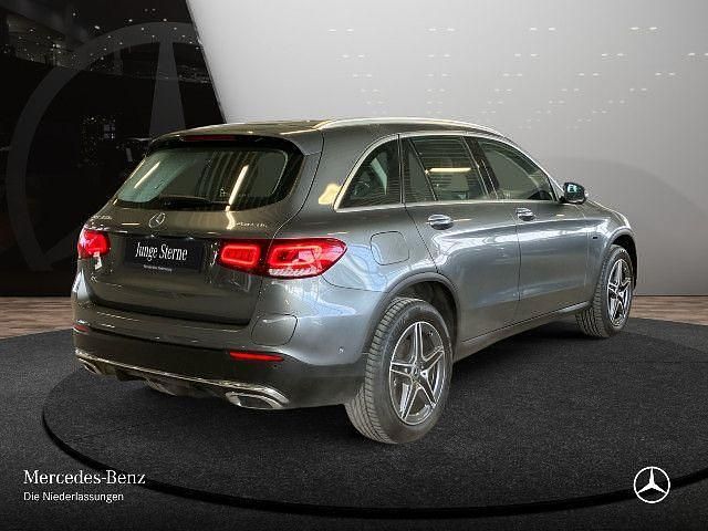 Gebraucht Mercedes GLC300e 320 PS (235 kW) 2020