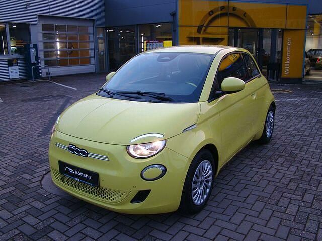 Gebraucht Fiat 500e Basis 69 kW (95 PS) 2024 Andere farbe Limousine