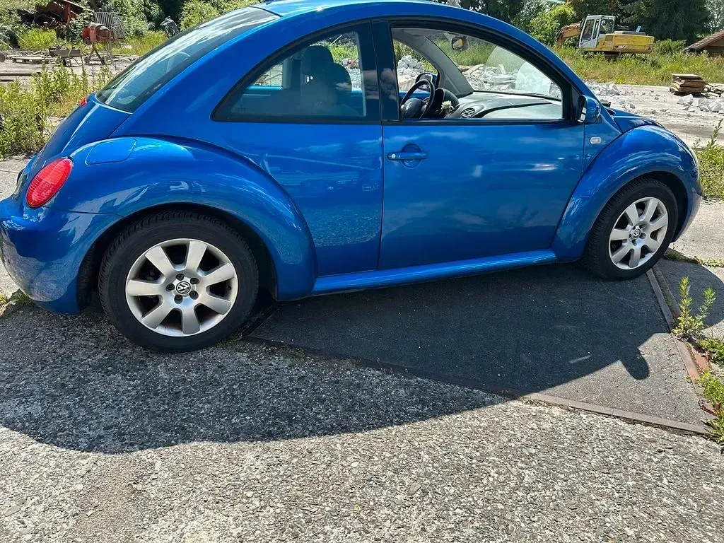 Gebraucht VW New Beetle 102 PS (75 kW) 2002 Blau Kleinwagen