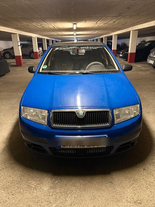 Blau Gebraucht 2004 Skoda Fabia Limousine | 800 € (Guter Preis) - Bild 1/4