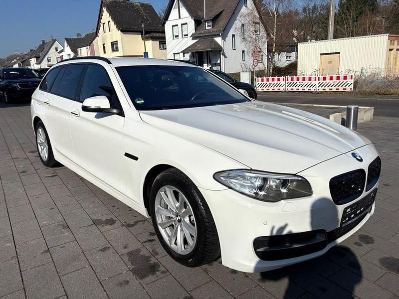 Gebraucht BMW 520 190 PS (139 kW) 2016 Weiß Kombi