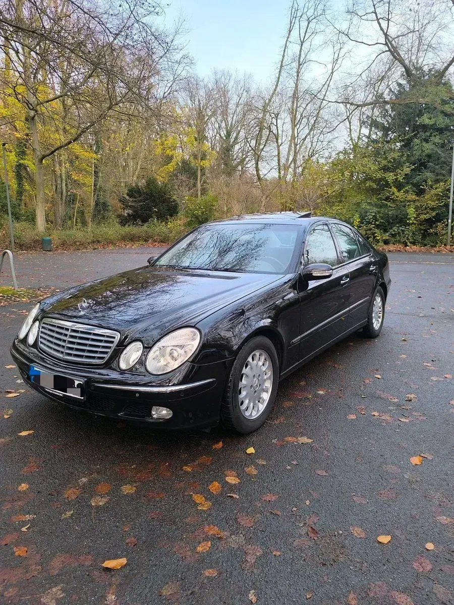 Gebraucht Mercedes E320 Elegance 224 PS (164 kW) 2002 Schwarz Limousine