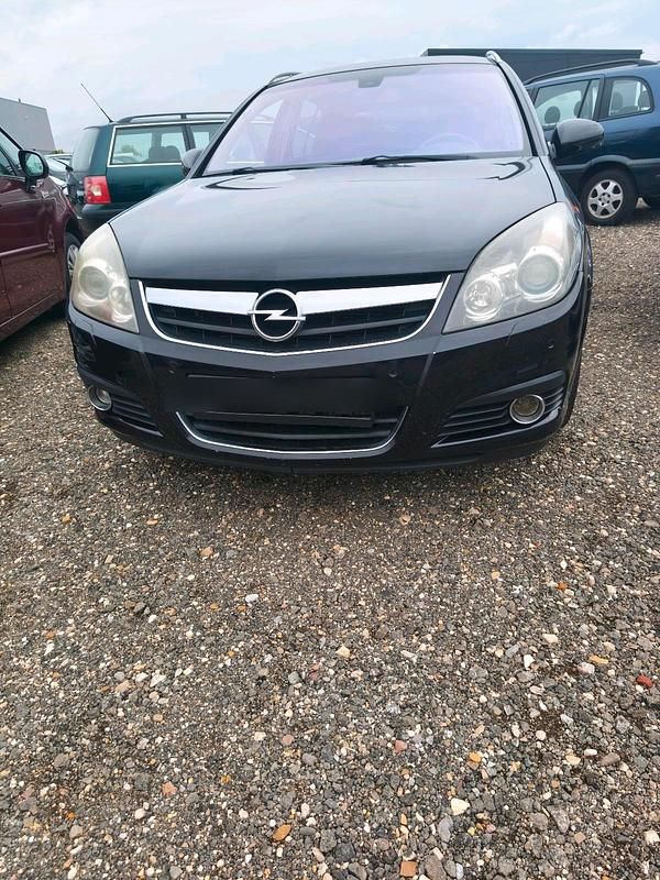 Schwarz Gebraucht 2008 Opel Signum Kleinwagen | 2.350 € (Fairer Preis) - Bild 1/4