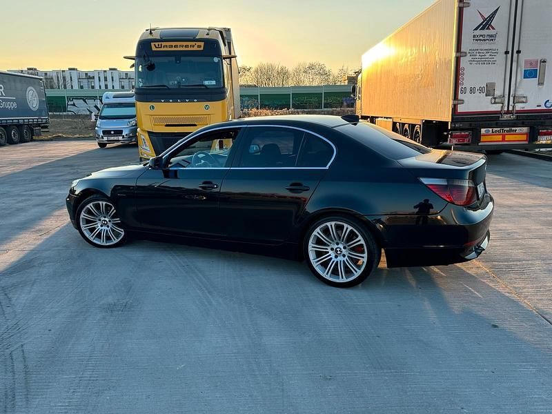 Gebraucht BMW 525 2006 Schwarz Limousine