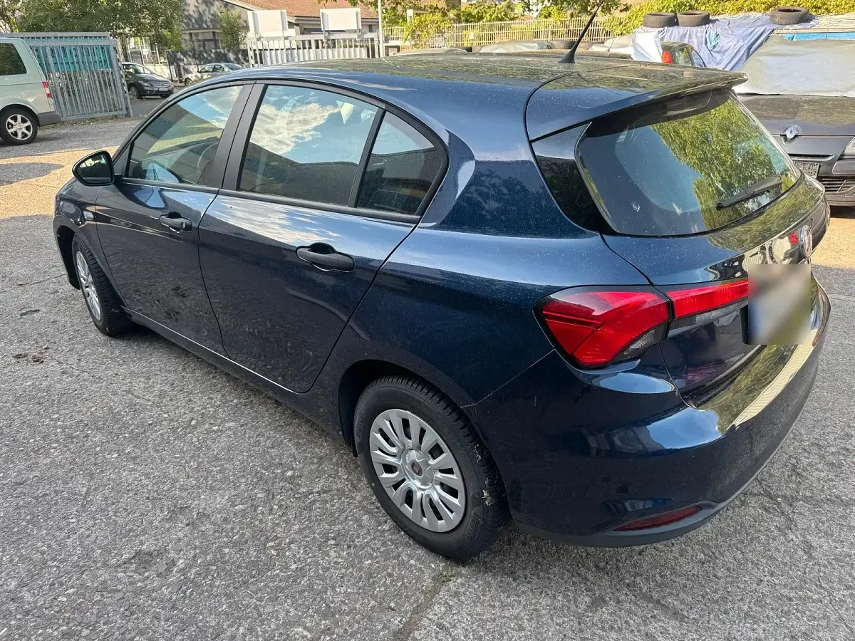 Gebraucht Fiat Tipo 95 PS (69 kW) 2016 Blau Kombi