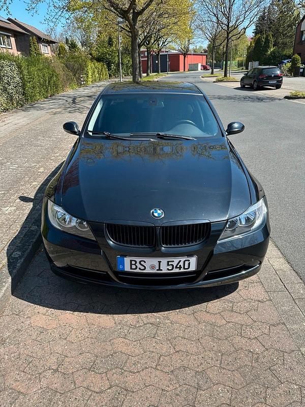 Używany BMW 330 258 KM (189 kW) 2005 Czarny Sedan/Limuzyna