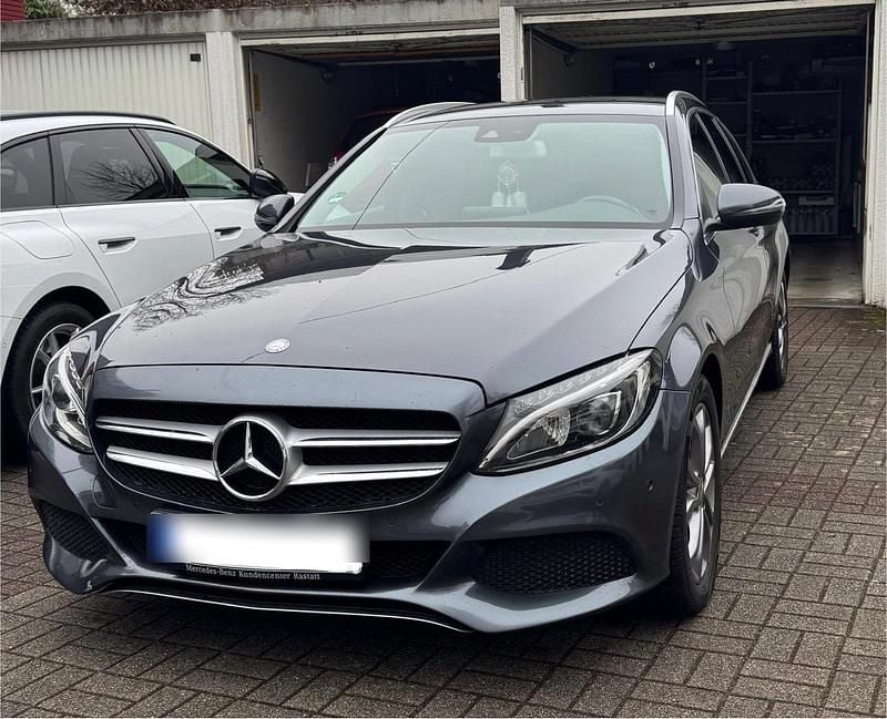 Grau Gebraucht 2015 Mercedes C220 Avantgarde Kombi | 13.800 € (Guter Preis) - Bild 1/4