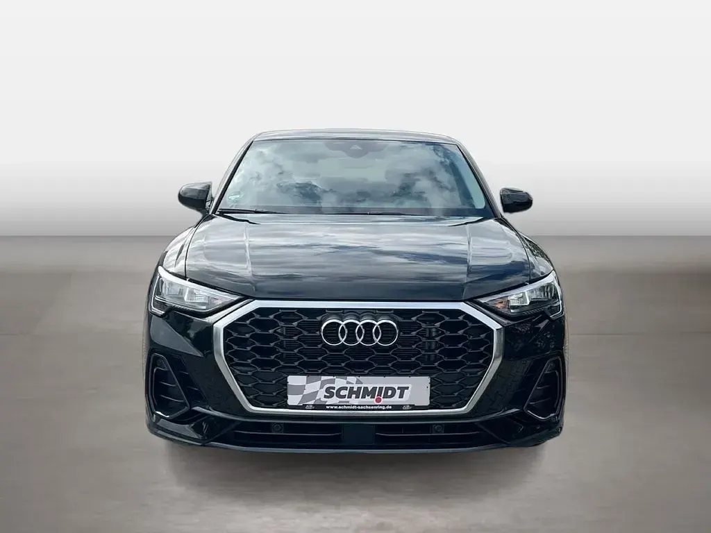 Gebraucht Audi Q3 Sportback Sport 150 PS (110 kW) 2025 Schwarz SUV