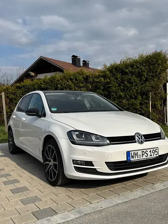 Gebraucht VW Golf VII Highline 140 PS (102 kW) 2013 Weiß Limousine