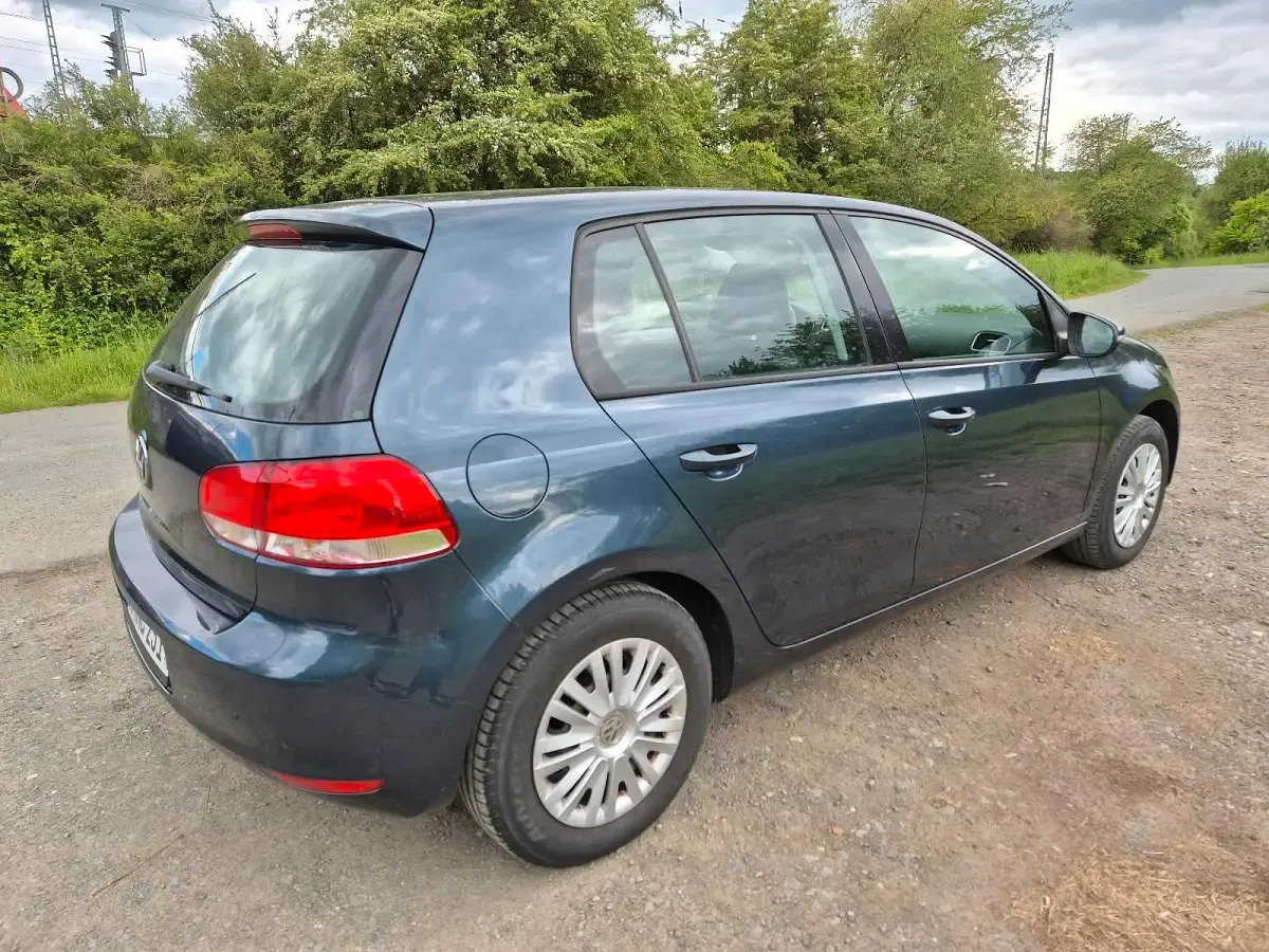 Second-hand VW Golf VI 102 CP (75 kW) 2010 Albastru Hatchback