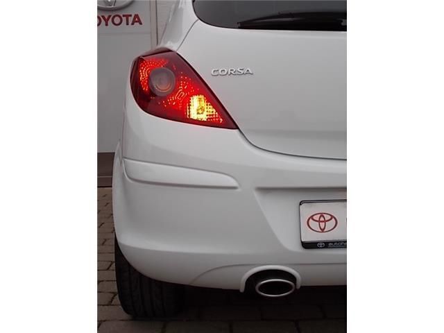 Gebraucht Opel Corsa Color Edition 87 PS (63 kW) 2011 Weiß Kleinwagen