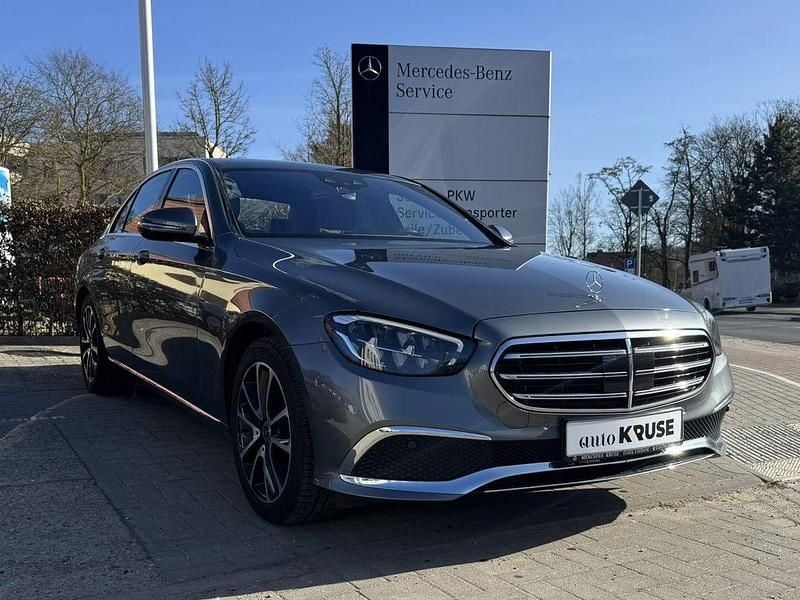 Gebraucht Mercedes E450 Luxury 367 PS (269 kW) 2022 Grau Limousine