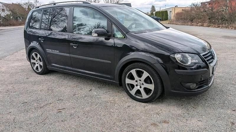 Gebraucht VW Touran Cross 140 PS (102 kW) 2008 Schwarz Van / Kleinbus