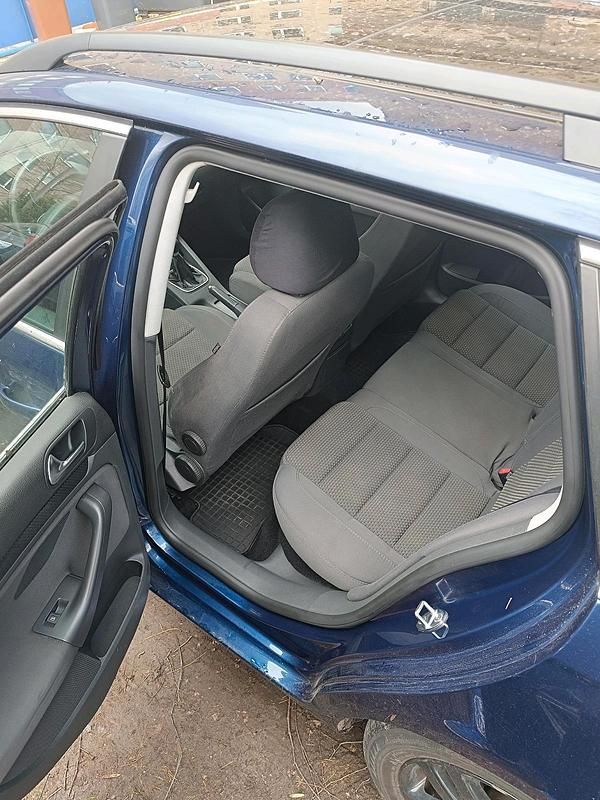 Gebraucht VW Golf VI 140 PS (102 kW) 2008 Blau Kleinwagen
