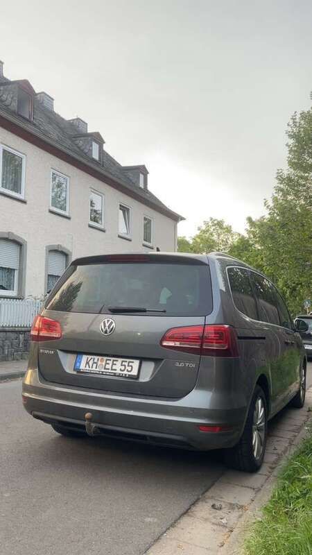 Gebraucht 2015 VW Sharan Beach Van / Kleinbus | 17.900 € (Etwas zu teuer) - Bild 1/4
