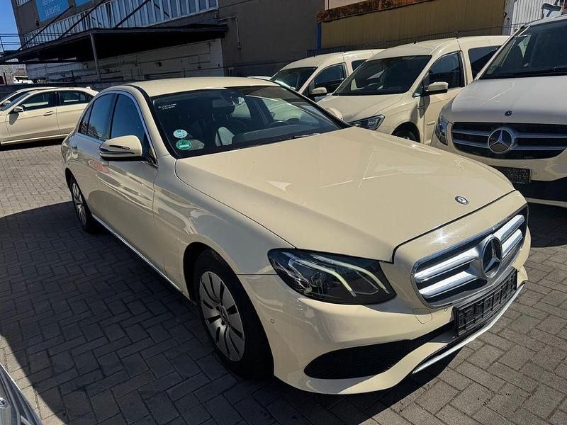 Gebraucht Mercedes E200 150 PS (110 kW) 2017 Limousine