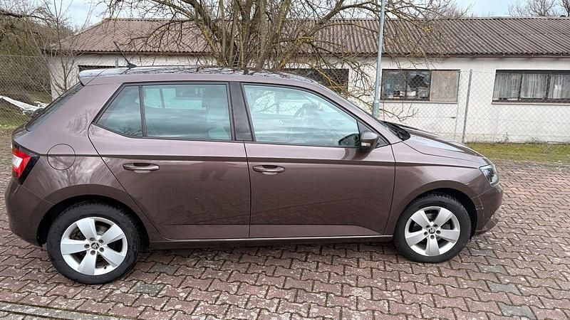 Gebraucht Skoda Fabia Style 90 PS (66 kW) 2017 Braun Kleinwagen