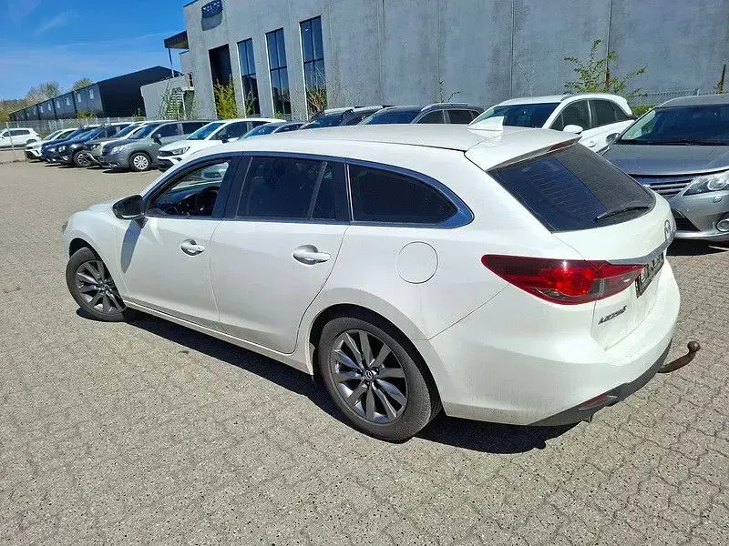 Używany Mazda 6 150 KM (110 kW) 2015 Biały Kombi