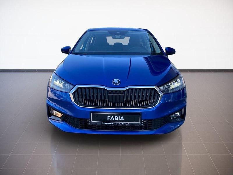 Neu Skoda Fabia Selection 116 PS (85 kW) 2025 Raceblau Limousine