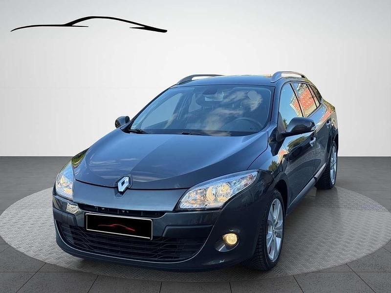 Grau Gebraucht 2012 Renault Mégane GrandTour Dynamique Kombi | 4.500 € (Fairer Preis) - Bild 1/4
