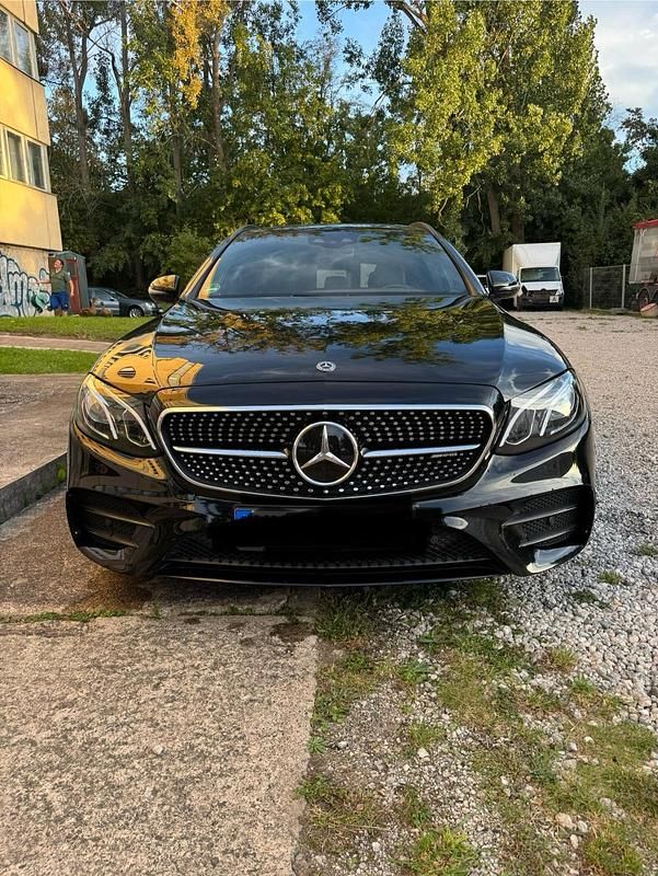 Schwarz Gebraucht 2018 Mercedes E43 AMG AMG Limousine | 24.500 € (Guter Preis) - Bild 1/4