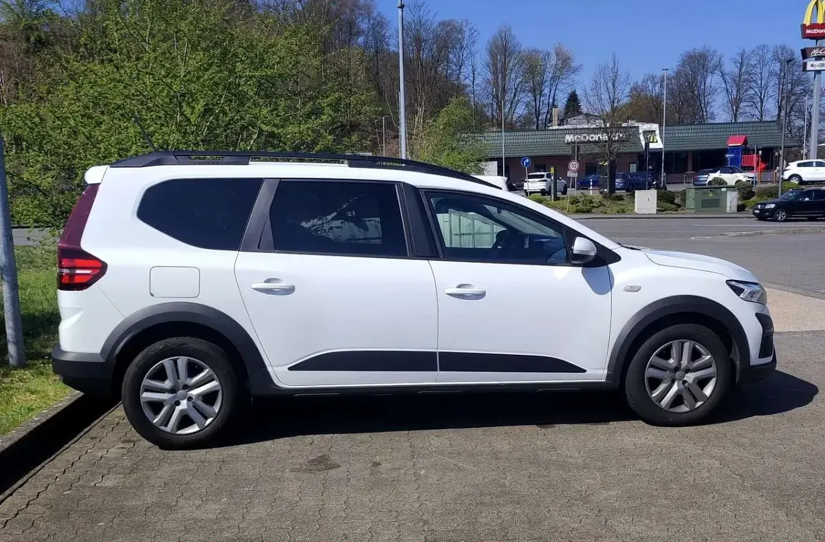 Gebraucht Dacia Jogger Expression 110 PS (80 kW) 2023 Van / Kleinbus