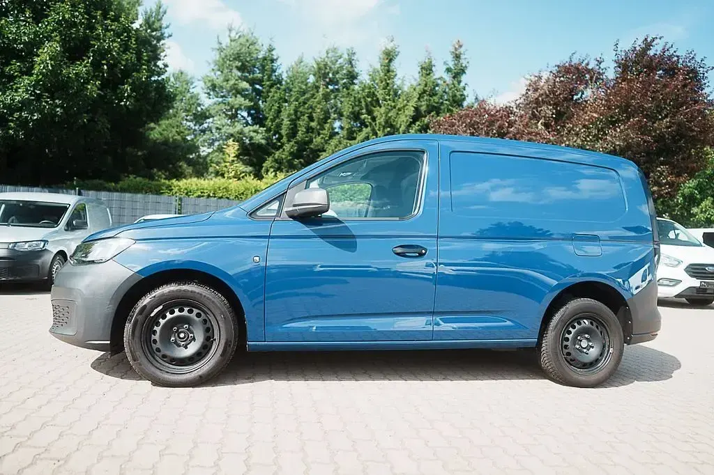Gebraucht VW Caddy Basis 102 PS (75 kW) 2021 Blau Van / Kleinbus