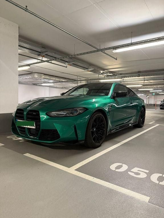 Grün Gebraucht 2021 BMW M4 Competition Edition Coupé | 69.900 € (Fairer Preis) - Bild 1/4