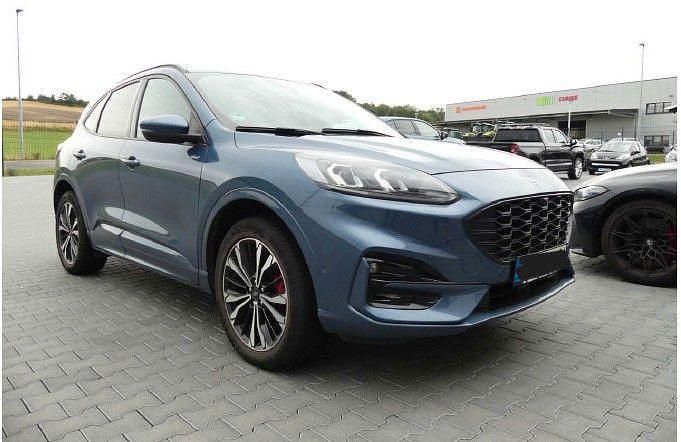 Gebraucht Ford Kuga Titanium 224 PS (164 kW) 2022 Blau SUV