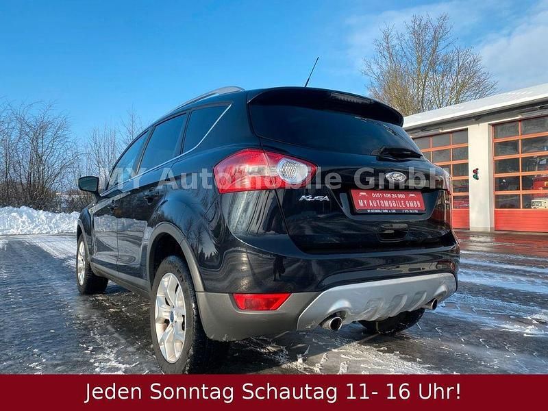Gebraucht Ford Kuga Trend 163 PS (119 kW) 2011 Schwarz SUV