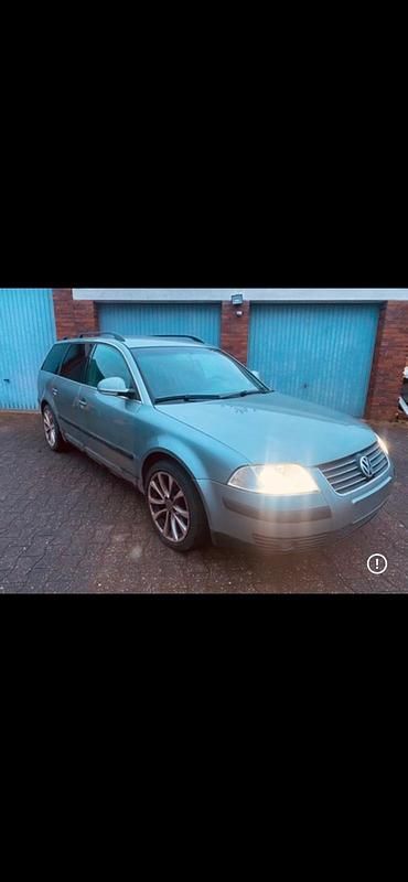 Gebraucht VW Passat 130 PS (95 kW) 2004 Silber Limousine