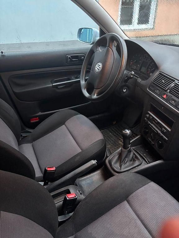 Gebraucht VW Golf IV 105 PS (77 kW) 2000 Blau Limousine