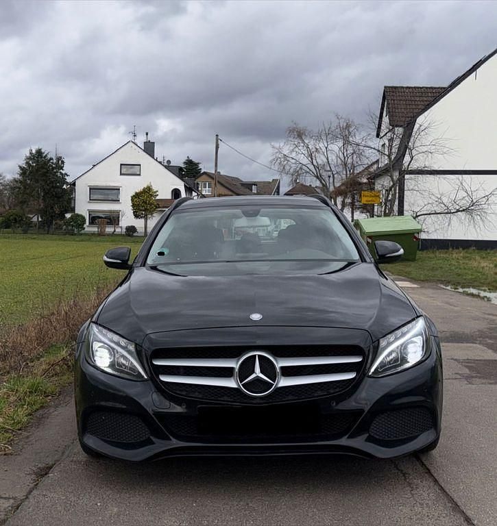 Gebraucht Mercedes C220 AMG 170 PS (125 kW) 2014 Schwarz Kombi
